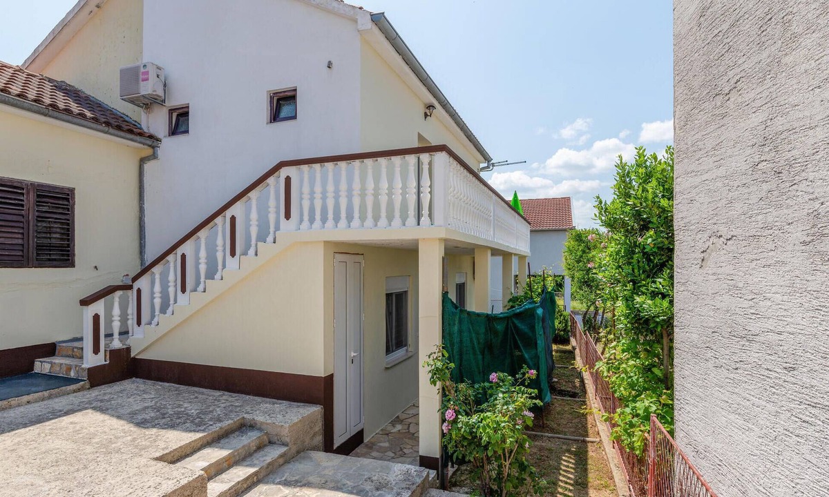 Gornji Karin Apartment | 1 bedroom beautiful apartment in Karin Gornji