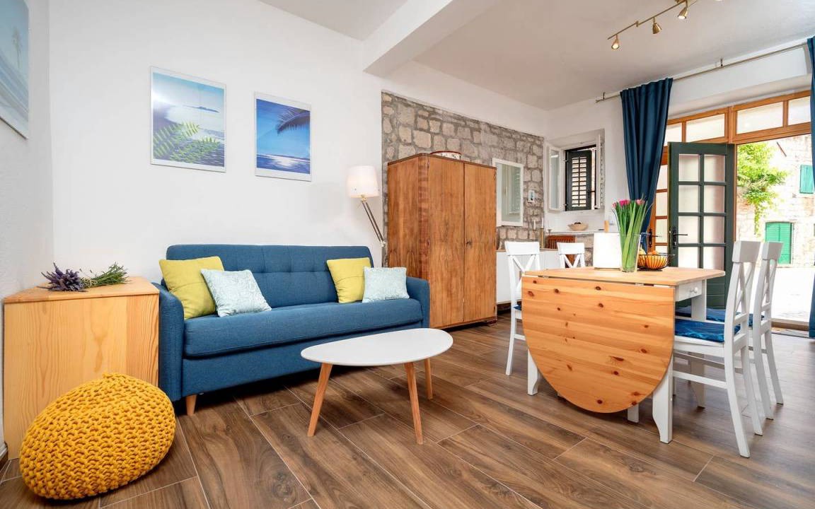 Stari Grad House | 100 m² House ∙ 2 bedrooms ∙ 5 guests