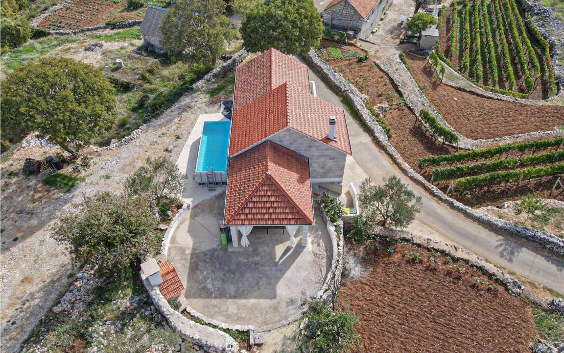 Lokvicici House | 100 m² House ∙ 2 bedrooms ∙ 5 guests