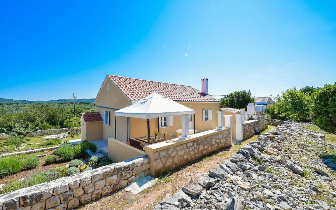 Dragove House | 100 m² House ∙ 2 bedrooms ∙ 5 guests