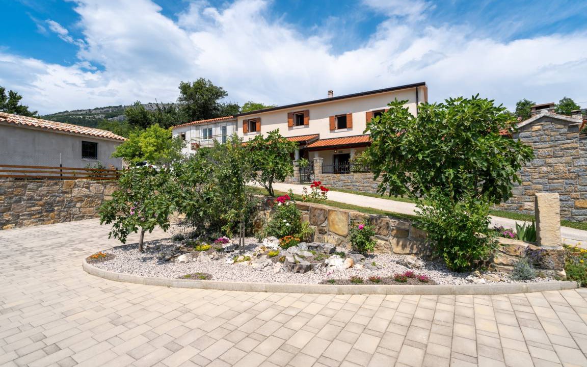 Buzet House | 100 m² House ∙ 2 bedrooms ∙ 4 guests