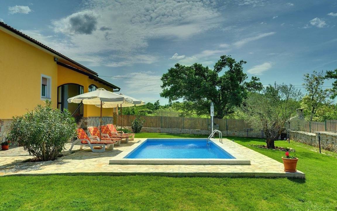 Jursici House | 100 m² House ∙ 3 bedrooms ∙ 8 guests