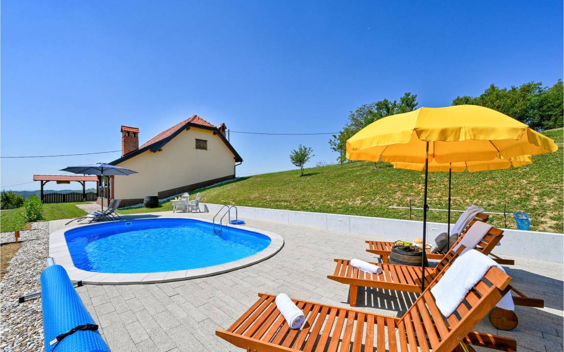 Jastrebarsko House | 104 m² House ∙ 3 bedrooms ∙ 6 guests