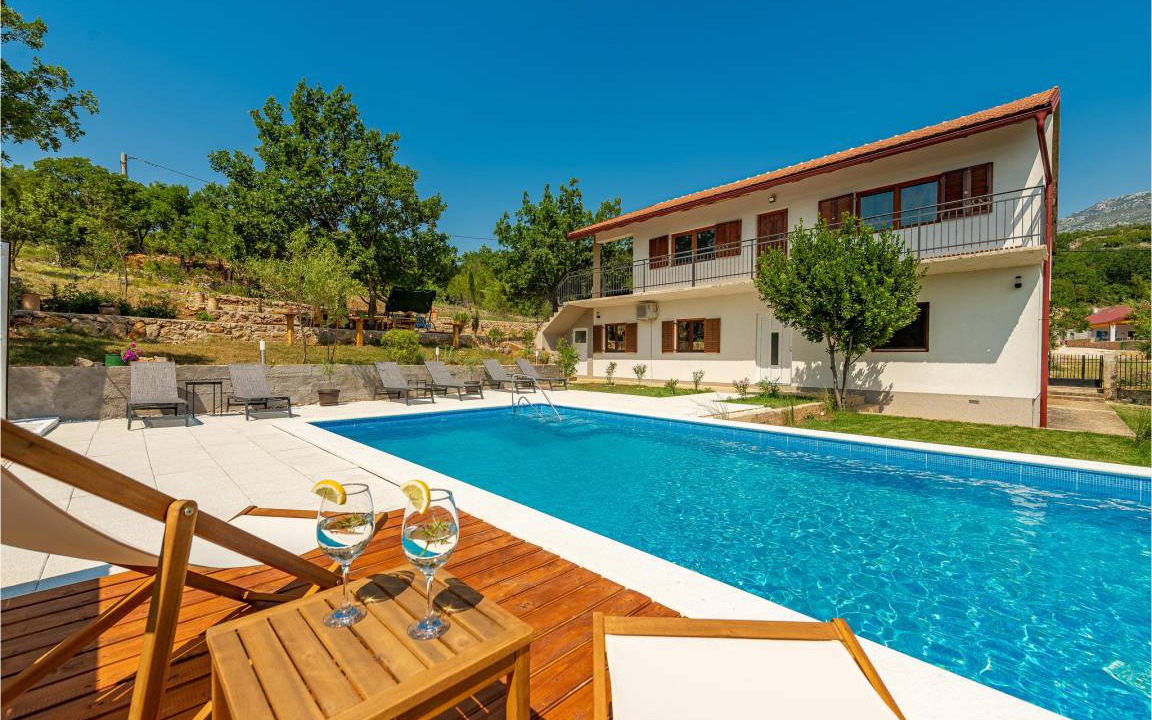 Obrovac House | 107 m² House ∙ 3 bedrooms ∙ 8 guests