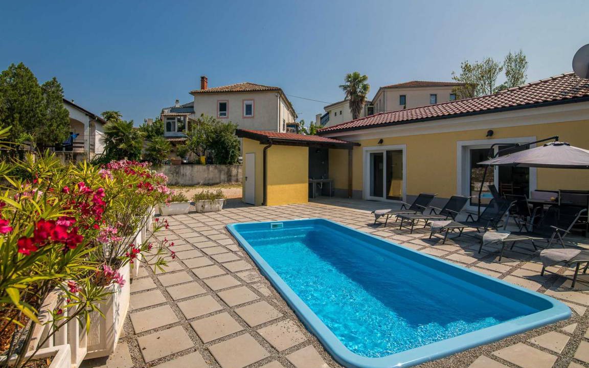 Bogovici House | 110 m² House ∙ 3 bedrooms ∙ 6 guests