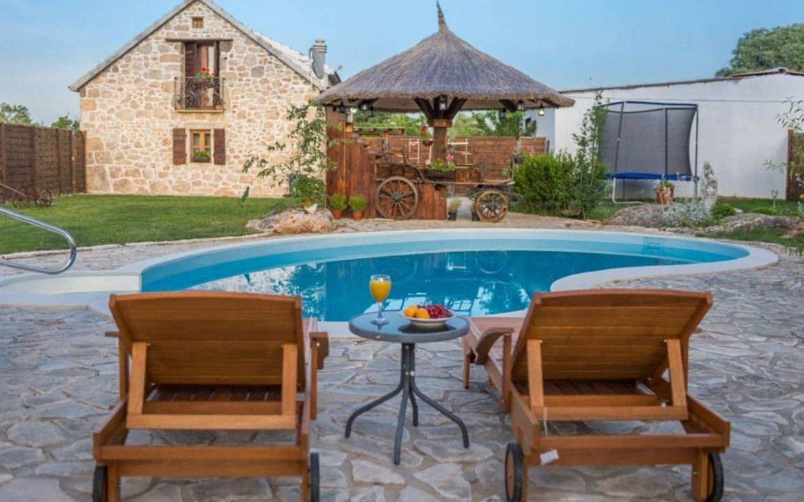 Bogatic House | 112 m² House ∙ 5 bedrooms ∙ 9 guests