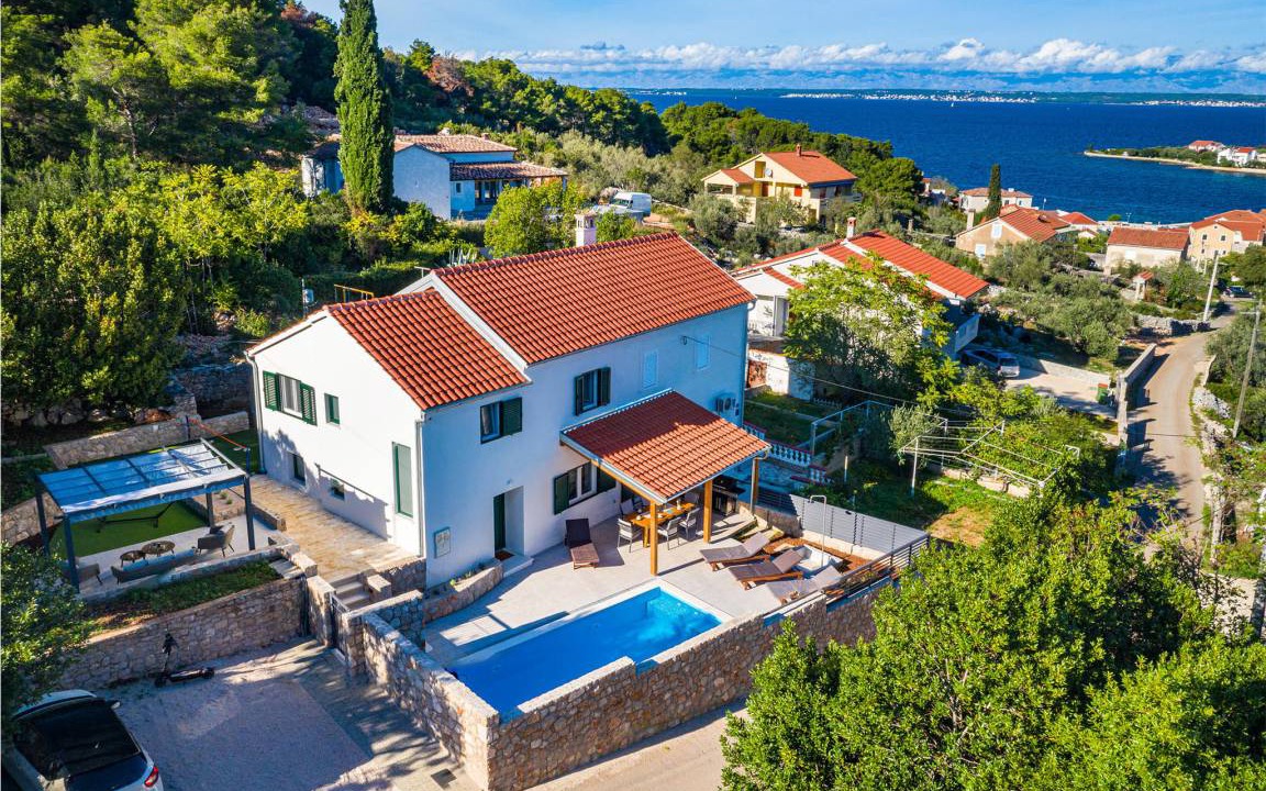 Lukoran House | 115 m² House ∙ 3 bedrooms ∙ 8 guests