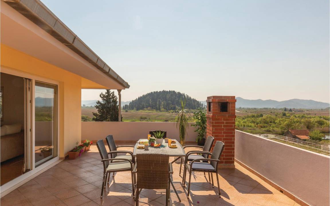 Ploce Apartment | 120 m² Apartment ∙ 3 bedrooms ∙ 6 guests