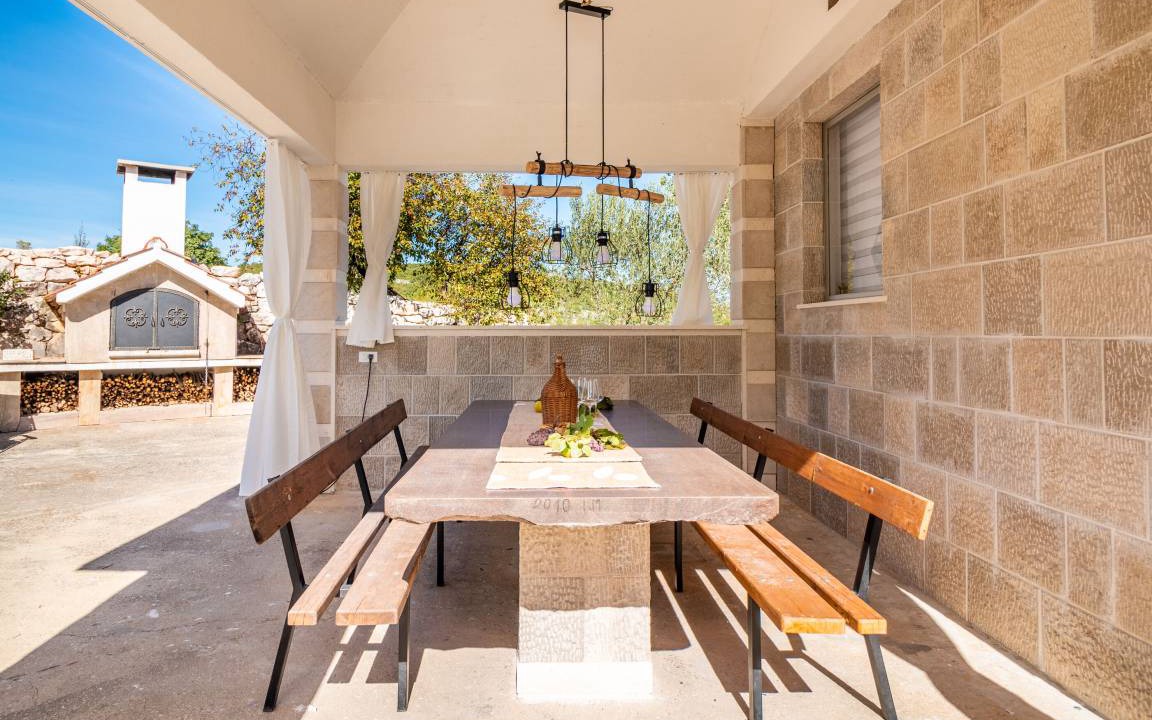 Lokvicici House | 120 m² House ∙ 2 bedrooms ∙ 5 guests