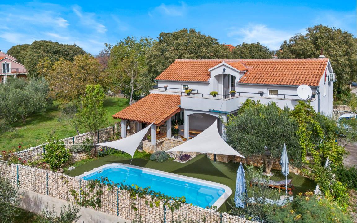 Promina House | 120 m² House ∙ 3 bedrooms ∙ 6 guests
