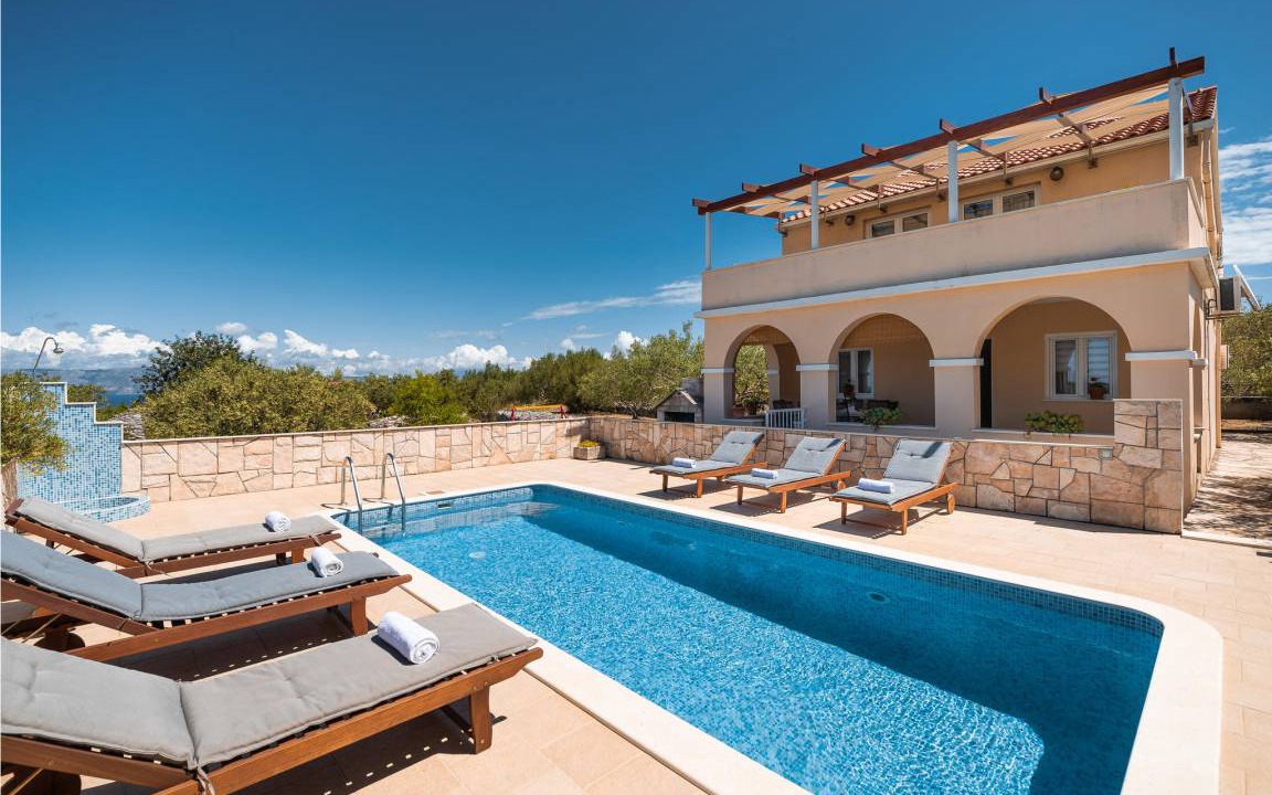 Vela Luka House | 120 m² House ∙ 4 bedrooms ∙ 8 guests