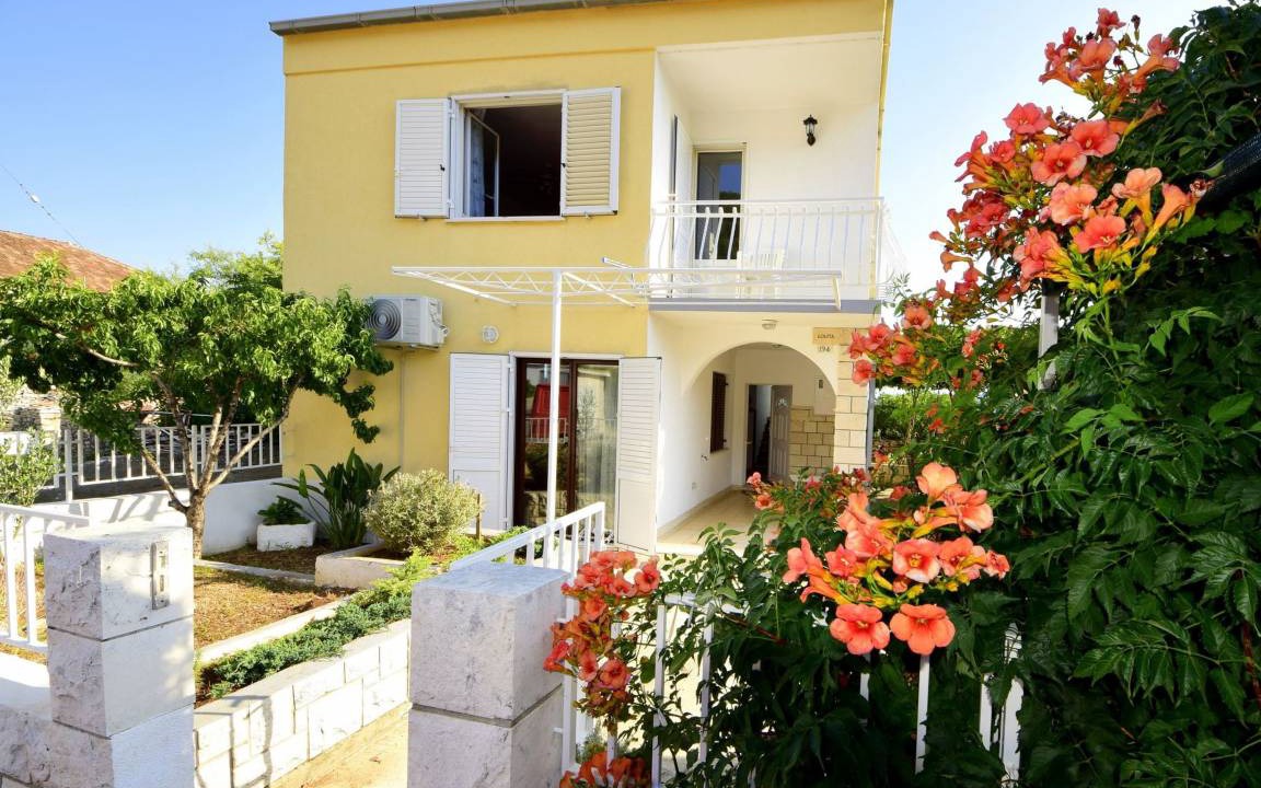 Racisce House | 120 m² House ∙ 4 bedrooms ∙ 8 guests