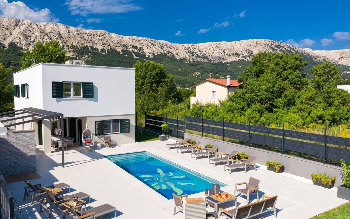 Jurandvor House | 120 m² House ∙ 4 bedrooms ∙ 8 guests