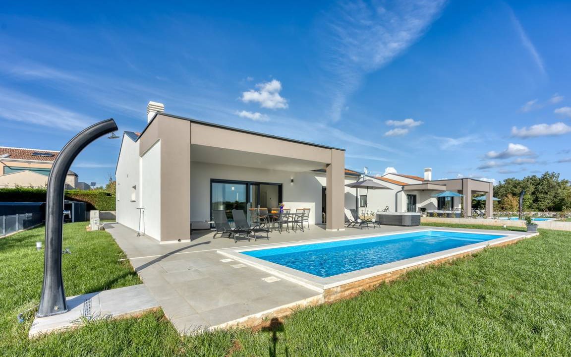 Sveti Lovrec Villa | 120 m² Villa ∙ 2 bedrooms ∙ 4 guests