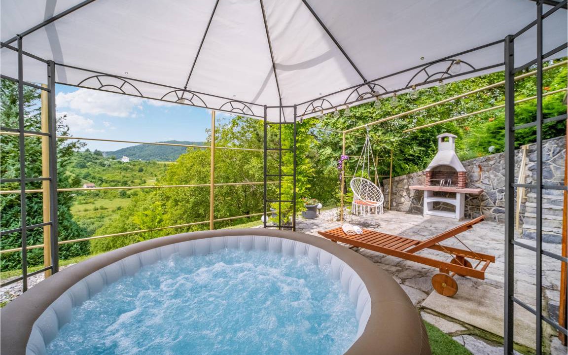 Jastrebarsko House | 130 m² House ∙ 2 bedrooms ∙ 8 guests