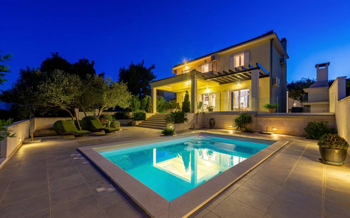 Kukljica Villa | 137 m² Villa ∙ 4 bedrooms ∙ 8 guests