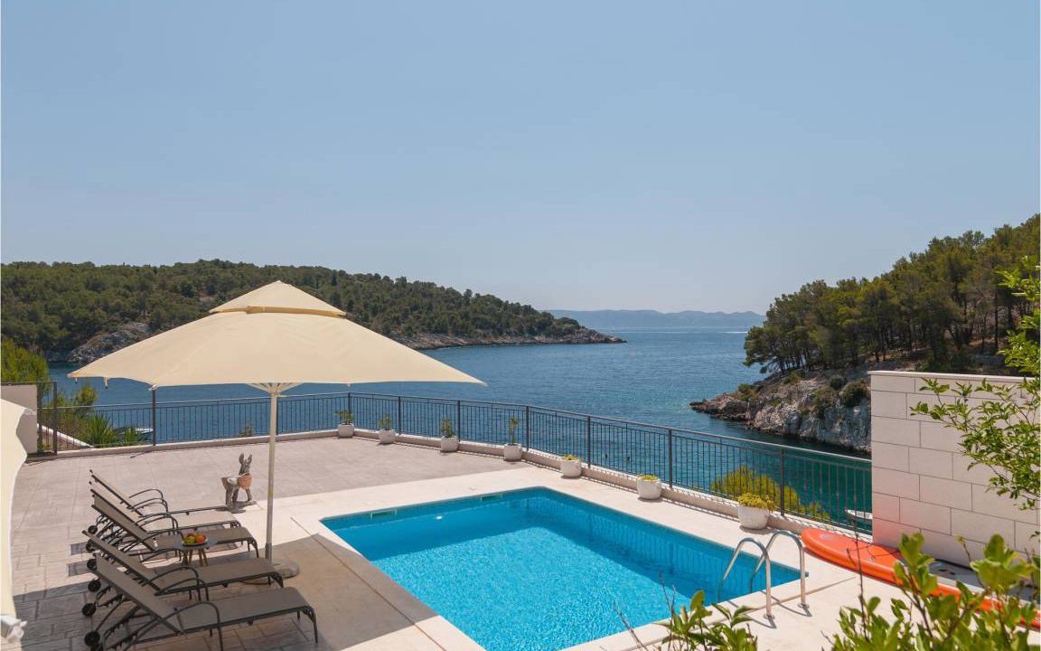 Cove Osibova (Milna) House | 140 m² House ∙ 3 bedrooms ∙ 8 guests