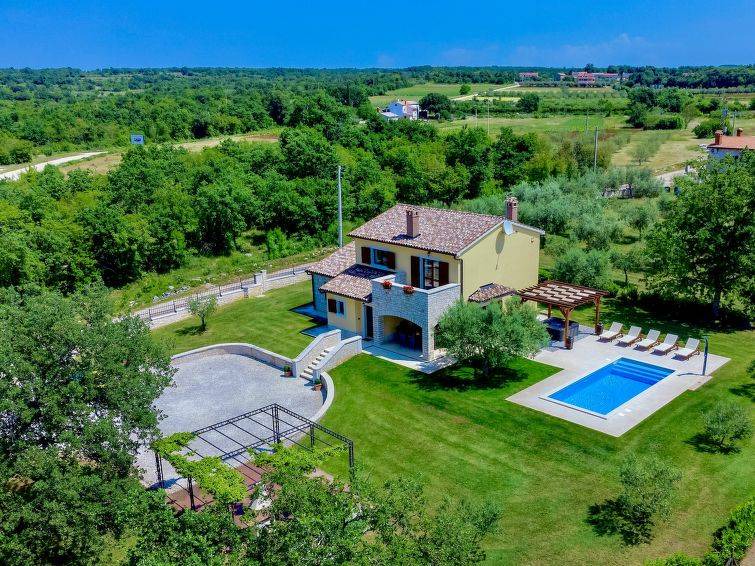 Vosteni House | 140 m² House ∙ 4 bedrooms ∙ 8 guests
