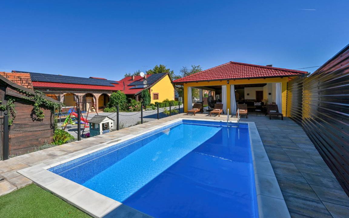Velika Trnovitica House | 142 m² House ∙ 2 bedrooms ∙ 5 guests