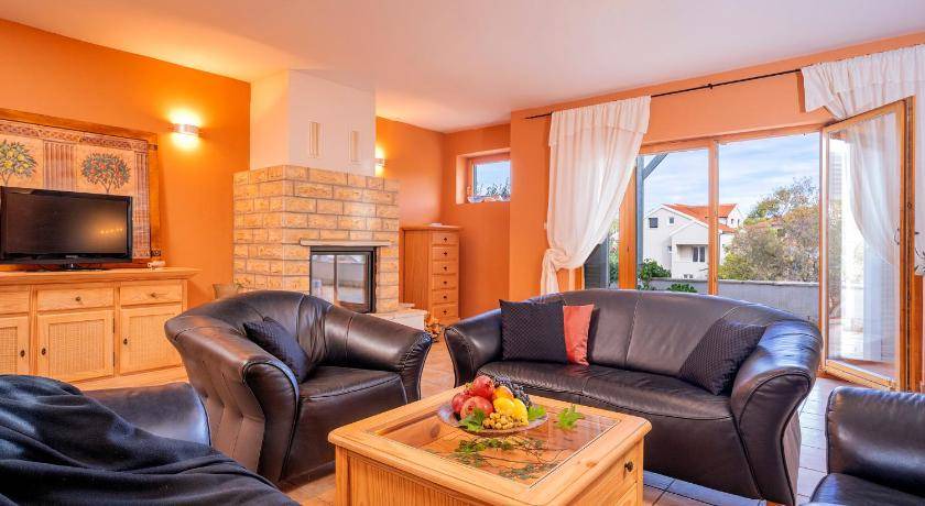 Vrboska Villa | 145 m² Villa ∙ 3 bedrooms ∙ 6 guests