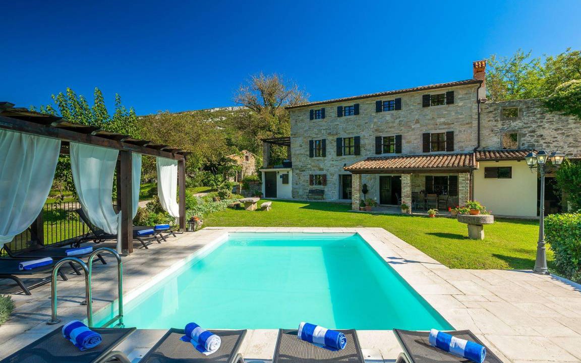 Buzet Apartment | 150 m² Apartment ∙ 4 bedrooms ∙ 8 guests