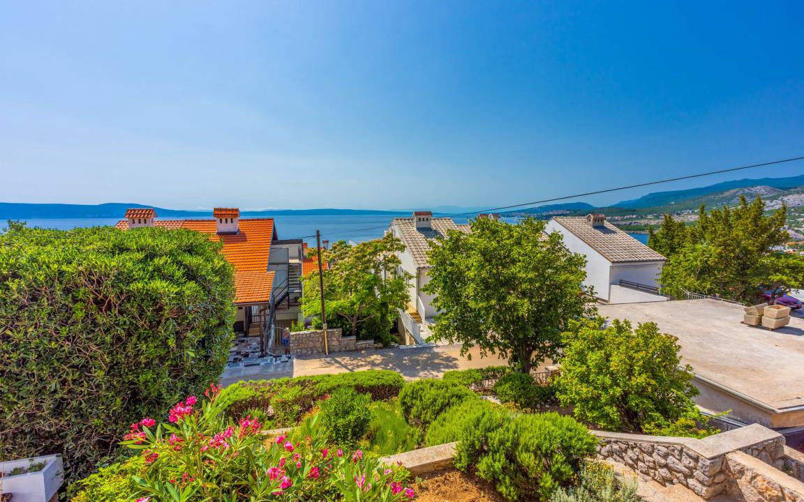 Klenovica House | 150 m² House ∙ 3 bedrooms ∙ 6 guests