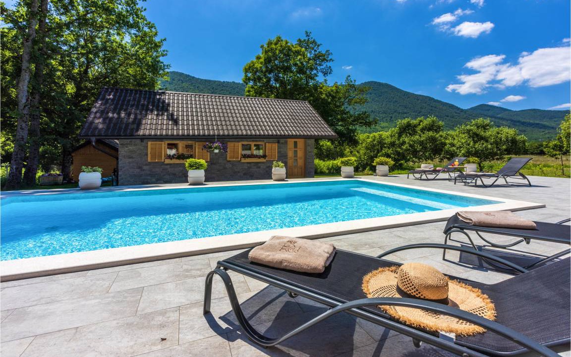 Gospic House | 150 m² House ∙ 3 bedrooms ∙ 8 guests