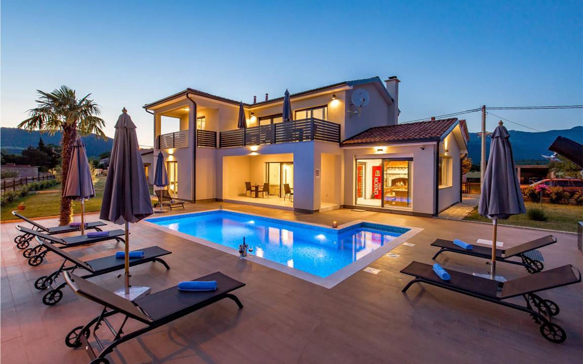 Sarsoni House | 150 m² House ∙ 4 bedrooms ∙ 8 guests