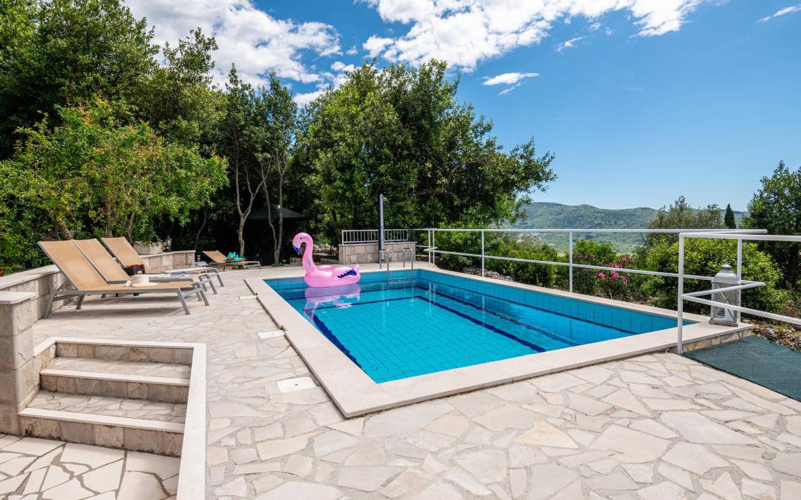Lovorno House | 150 m² House ∙ 4 bedrooms ∙ 8 guests