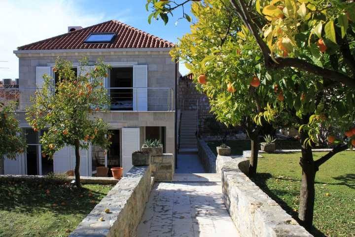 Cavtat Old Town House | 150 m² House ∙ 4 bedrooms ∙ 8 guests