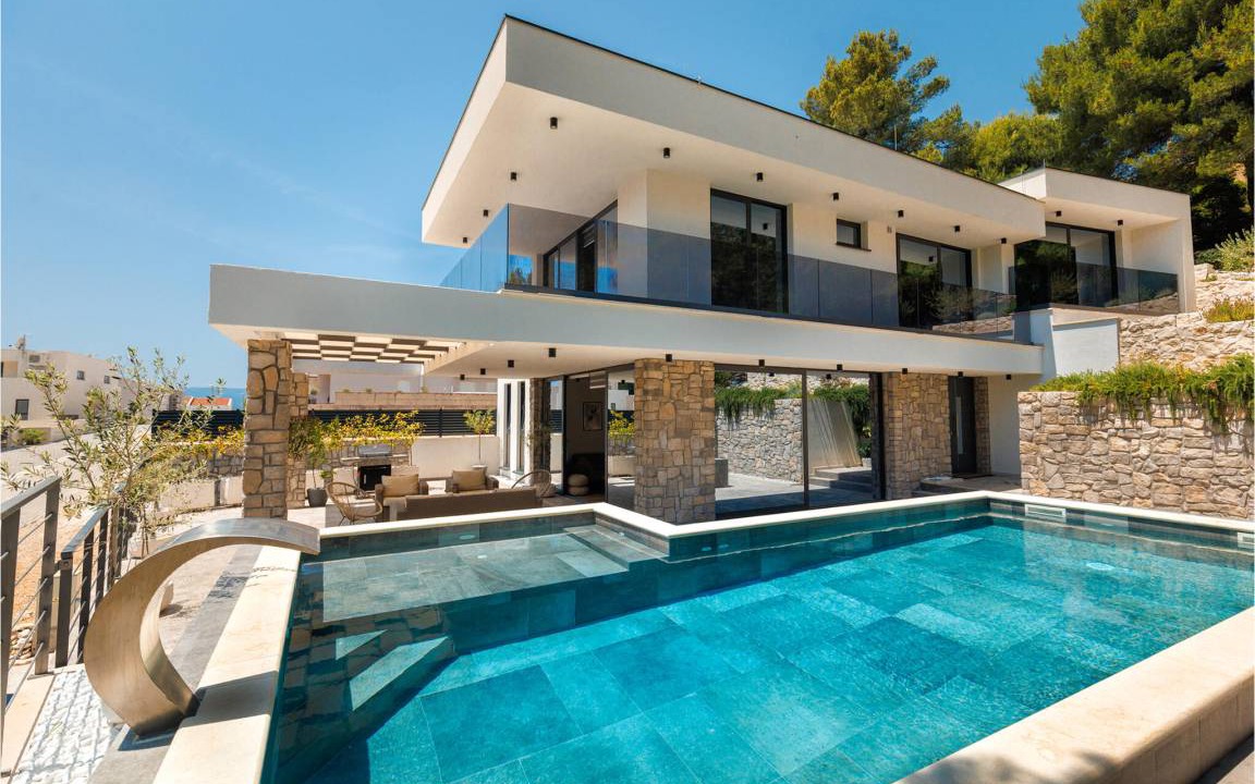 Komarna House | 160 m² House ∙ 4 bedrooms ∙ 8 guests