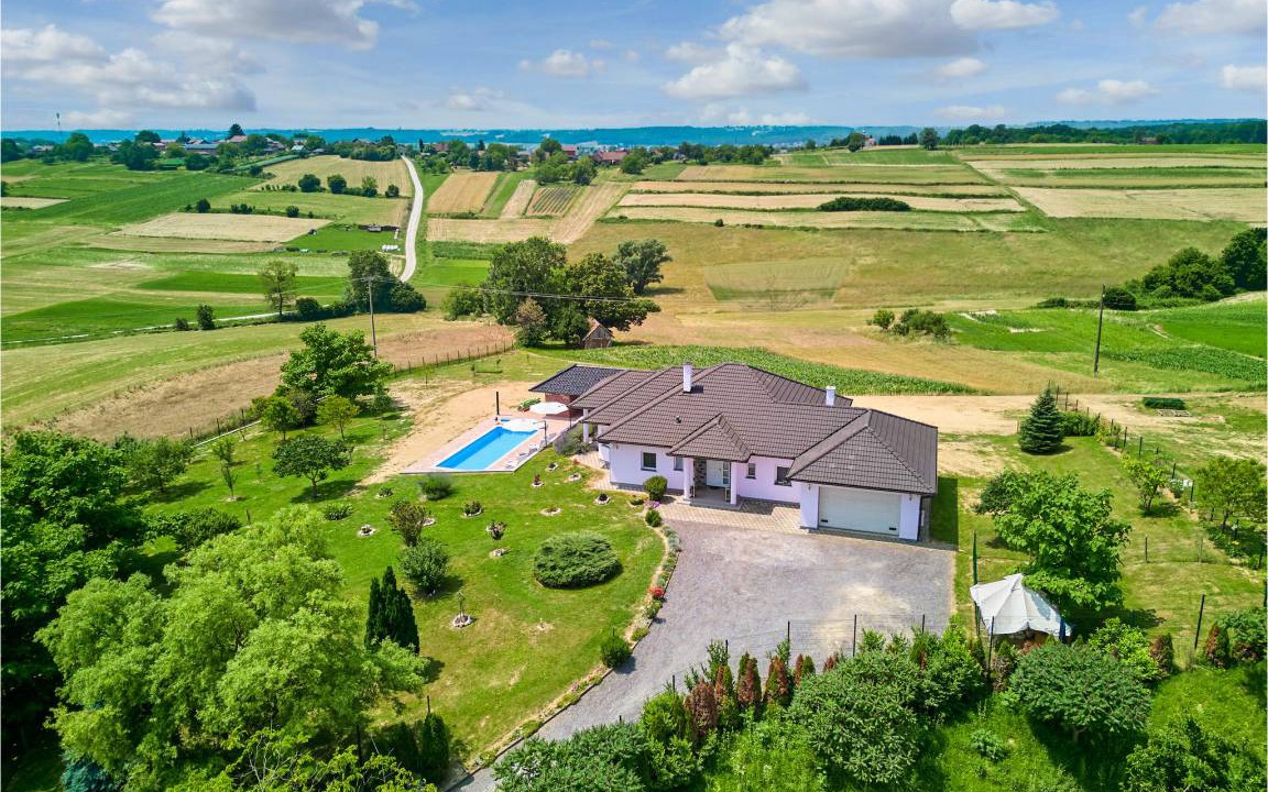Municipality of Krizevci House | 160 m² House ∙ 3 bedrooms ∙ 6 guests