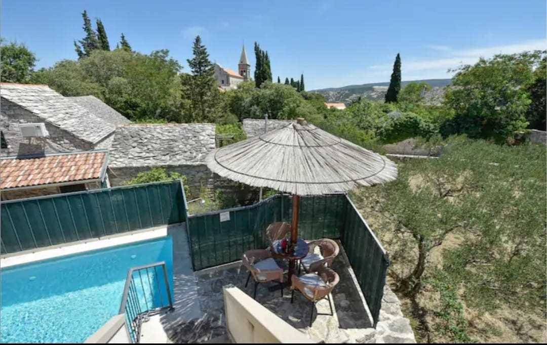 Dol Villa | 160 m² Villa ∙ 4 bedrooms ∙ 12 guests