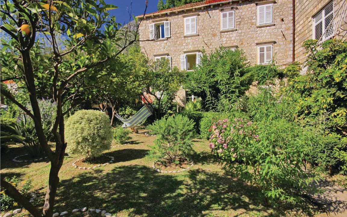 Trsteno House | 165 m² Maisonette ∙ 5 bedrooms ∙ 10 guests