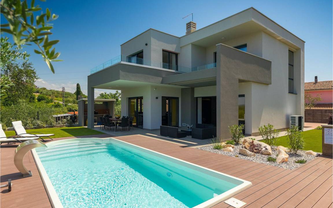 Buje House | 166 m² House ∙ 4 bedrooms ∙ 8 guests