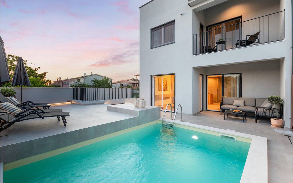 Nova Vas House | 167 m² Maisonette ∙ 4 bedrooms ∙ 8 guests