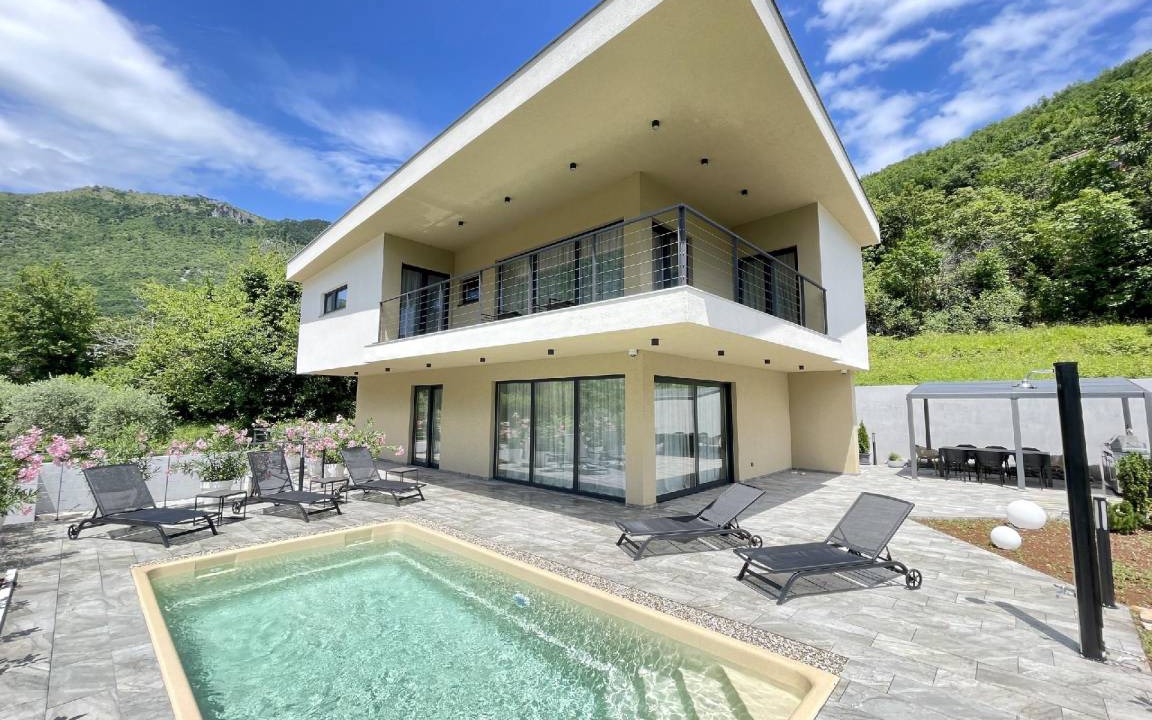 Obrs House | 170 m² House ∙ 4 bedrooms ∙ 8 guests