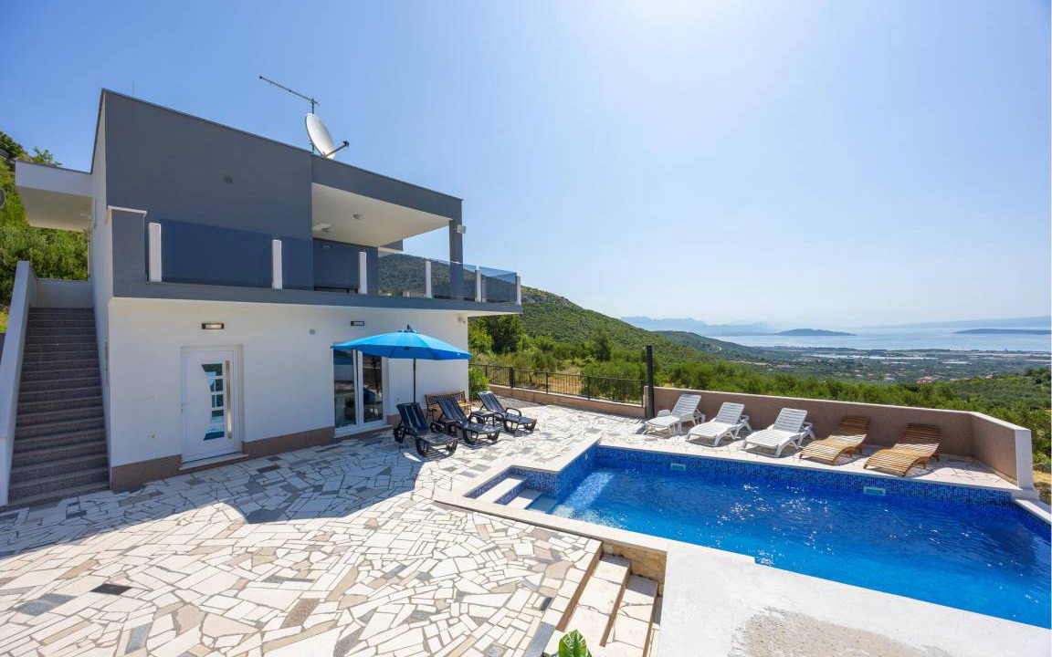 Labin House | 175 m² House ∙ 3 bedrooms ∙ 9 guests