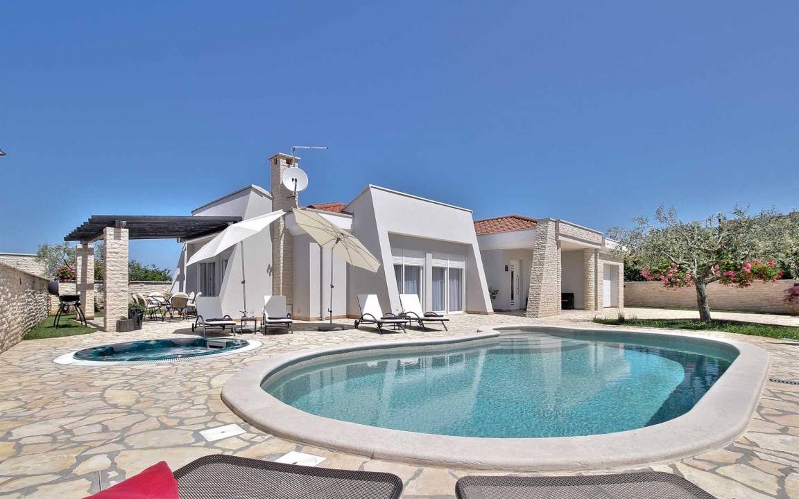 Umag Villa | 176 m² Villa ∙ 3 bedrooms ∙ 8 guests