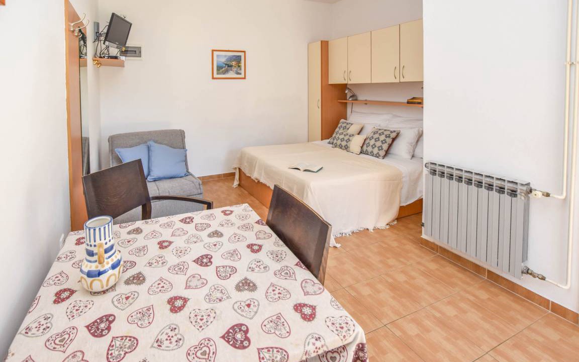 Pakostane Apartment | 18 m² Apartment ∙ 3 guests