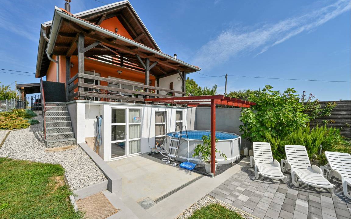 Sveti Juraj na Bregu House | 180 m² House ∙ 3 bedrooms ∙ 8 guests