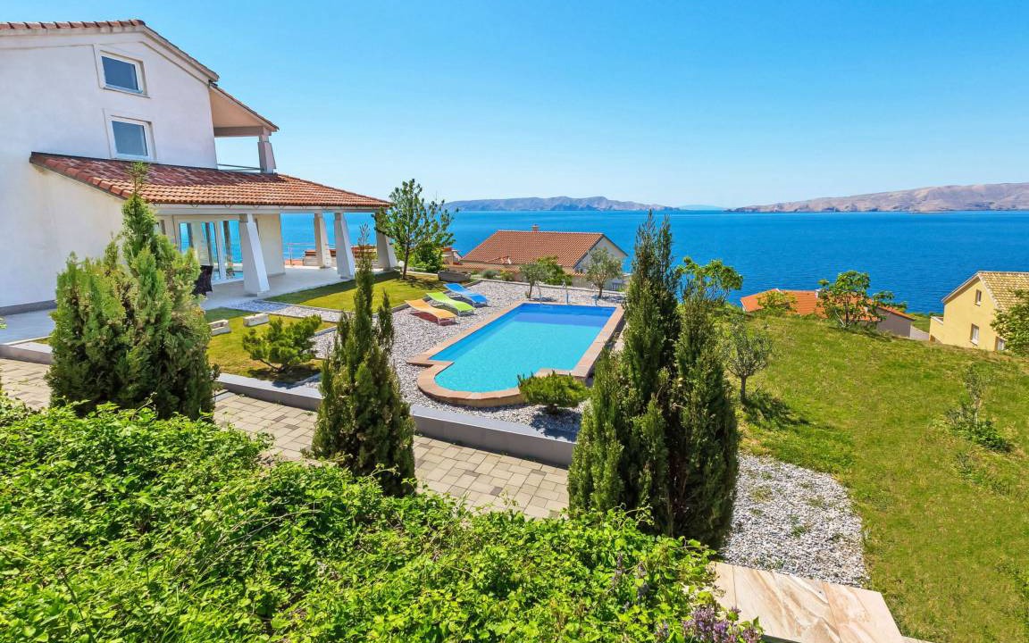 Vratarusa House | 180 m² House ∙ 4 bedrooms ∙ 7 guests