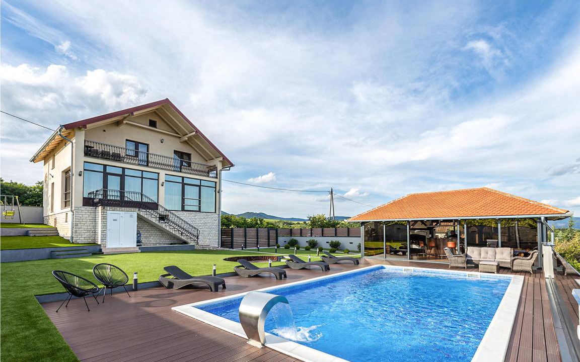 Velika House | 180 m² House ∙ 4 bedrooms ∙ 8 guests