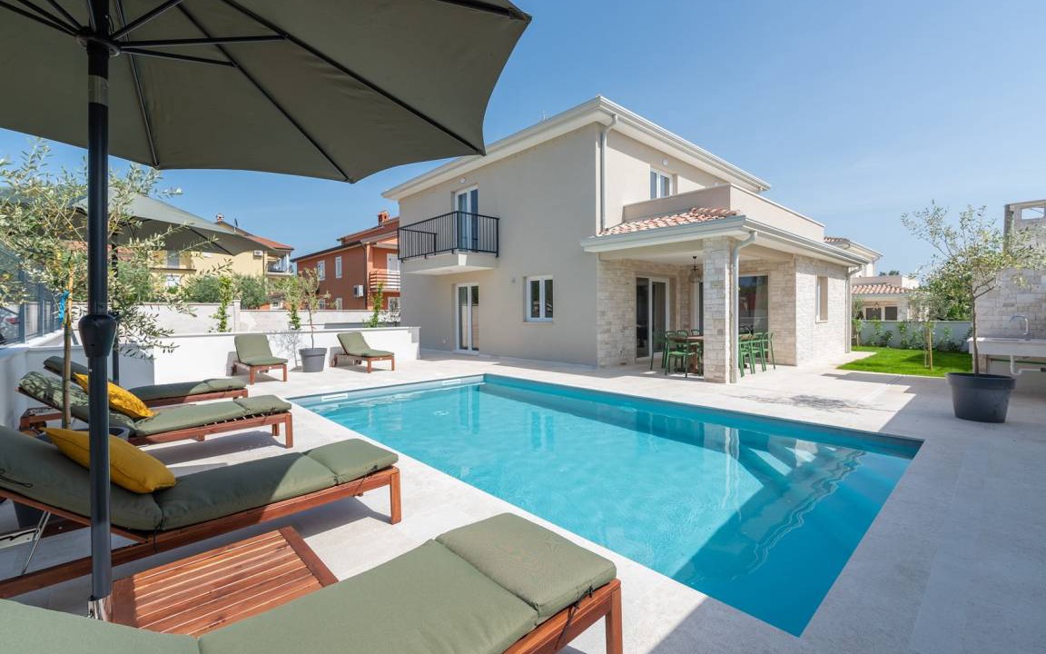 Umag Villa | 180 m² Villa ∙ 5 bedrooms ∙ 10 guests