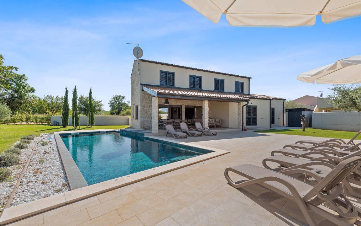 Brtonigla House | 188 m² House ∙ 4 bedrooms ∙ 8 guests