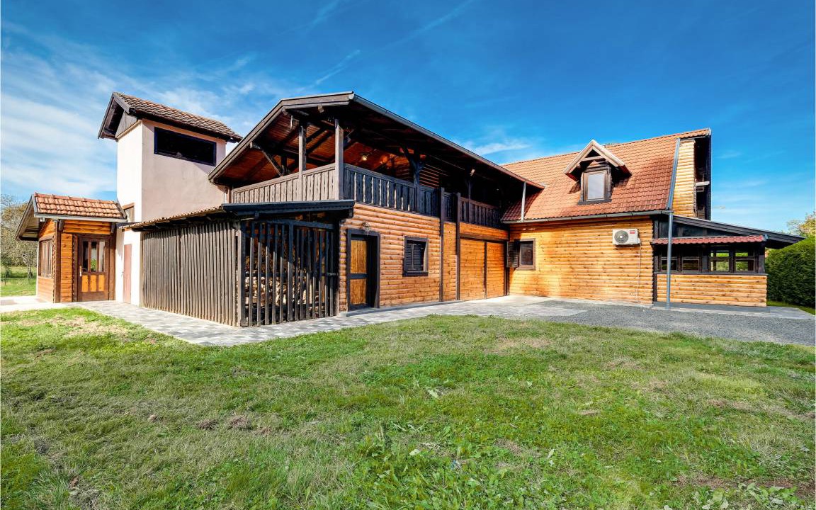 Hrvatska Dubica House | 189 m² House ∙ 3 bedrooms ∙ 8 guests