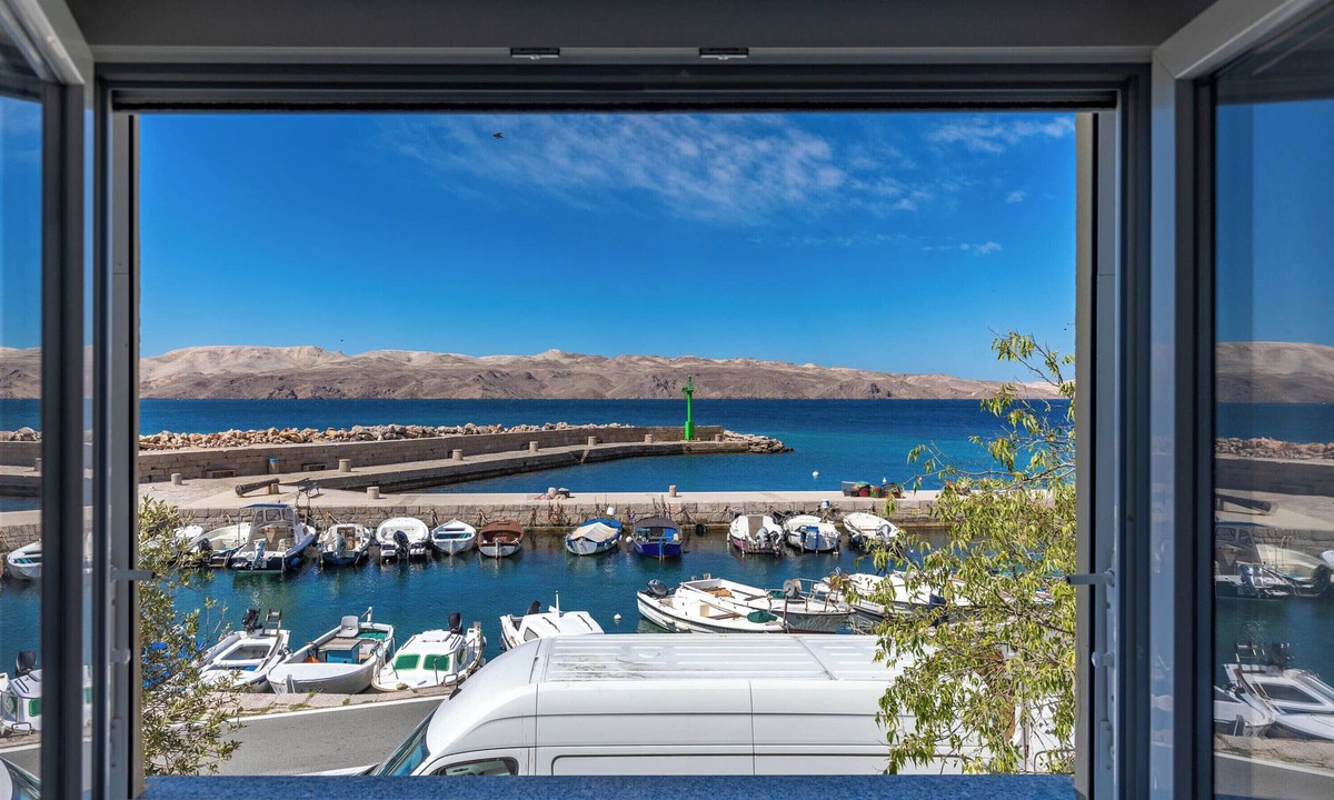 Karlobag Apartment | 1BR Seafront Apartment Sanja Karlobag, Karlobag, Croatia