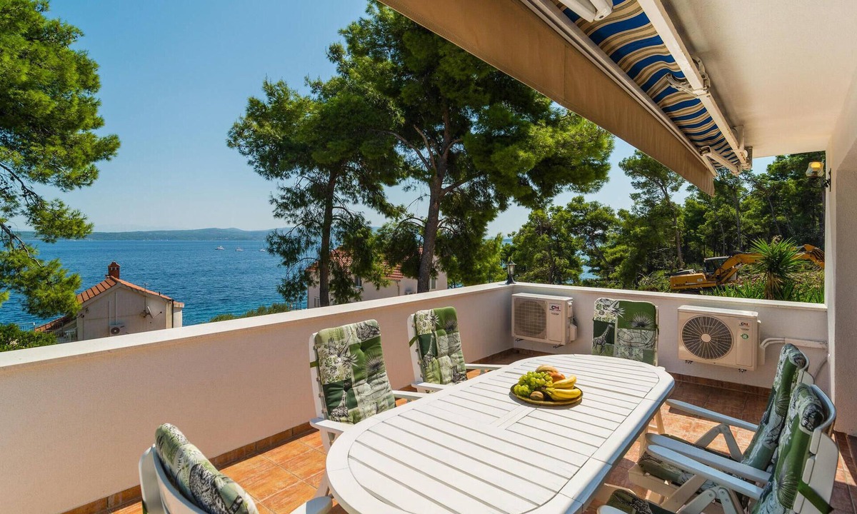 Stomorska House | 2 bedroom awesome home in Stomorska