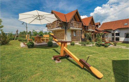 Licko Lesce House | 2 Bedroom Cozy Home In Licko Lesce