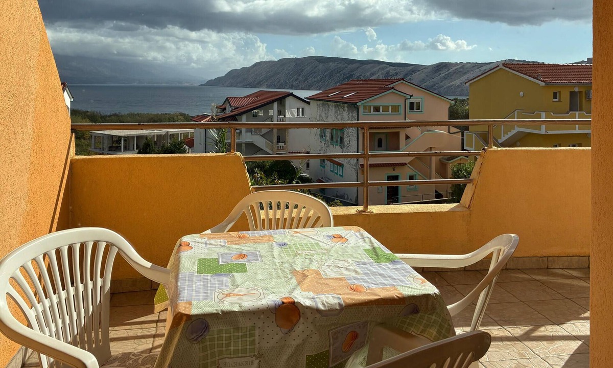 Lopar Apartment | 2 bedroom nice apartment in Lopar